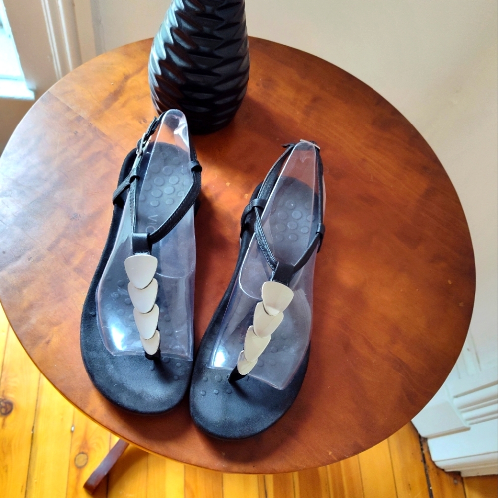 Vionic Rest Miami sandals